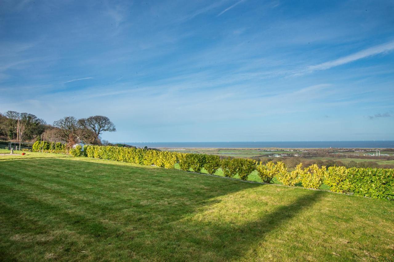 Finest Retreats - Sea Views Cottage Престатин Екстериор снимка